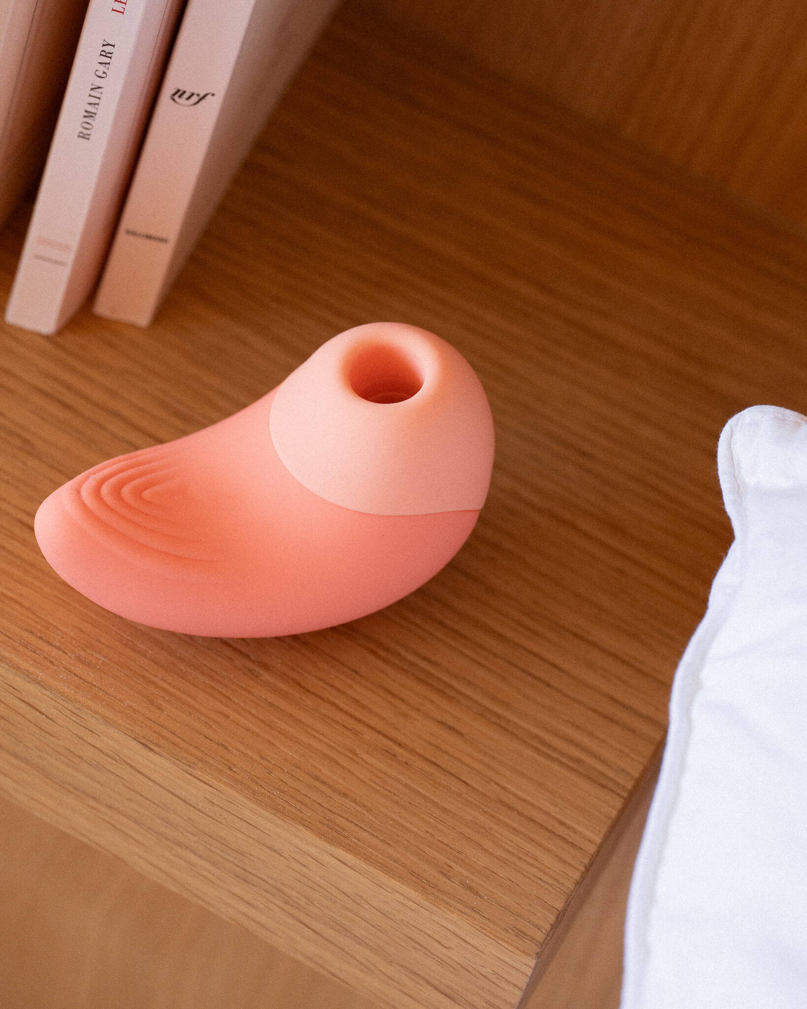 Cómo elegir tu primer juguete (y no dejarlo olvidado en el cajón)